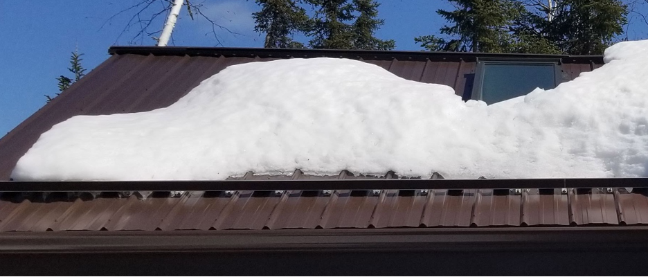 Why Do Exposed-Fastened Metal Roofs Need Continuous Snow Bars?